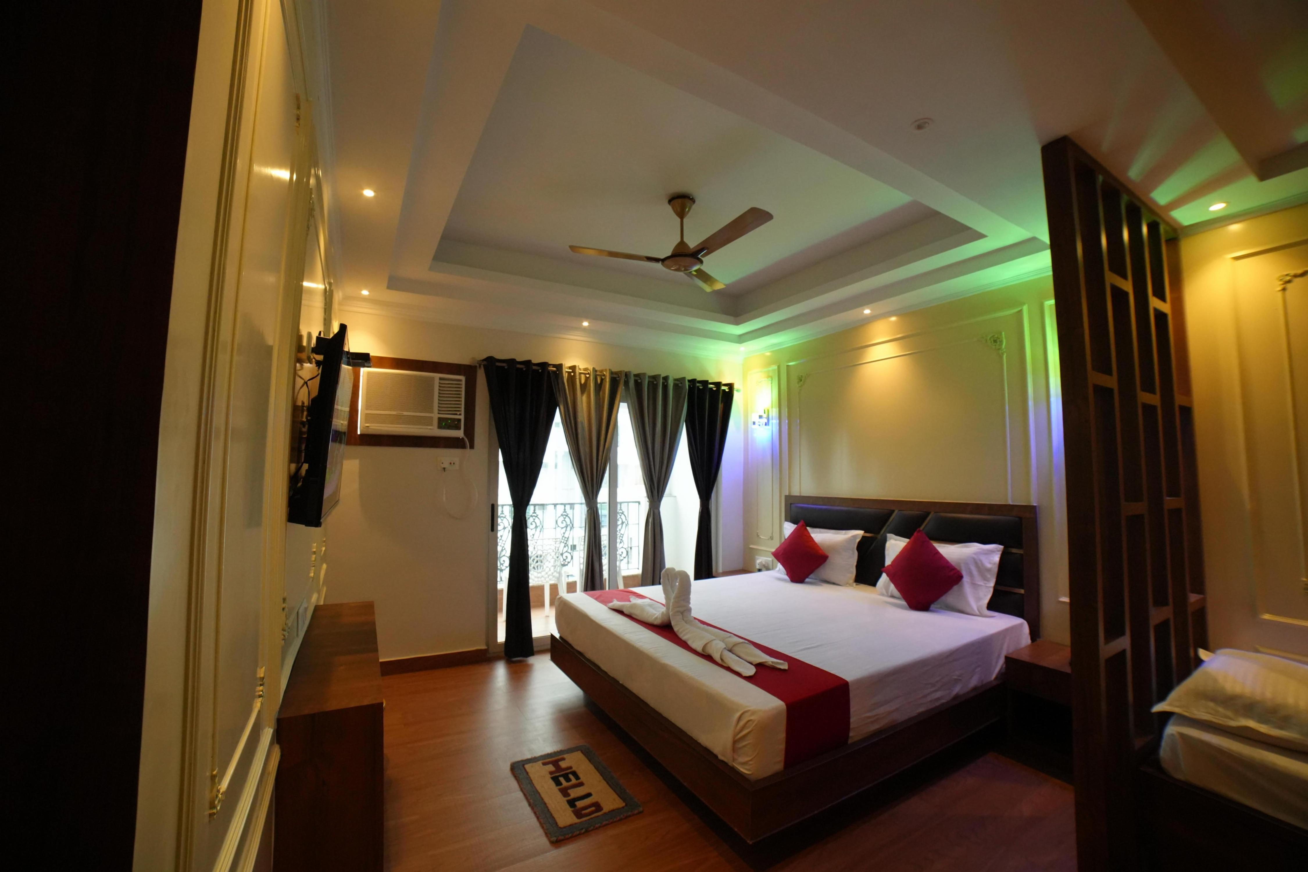 Hotel Jairam Waybay - Tap to explore photos