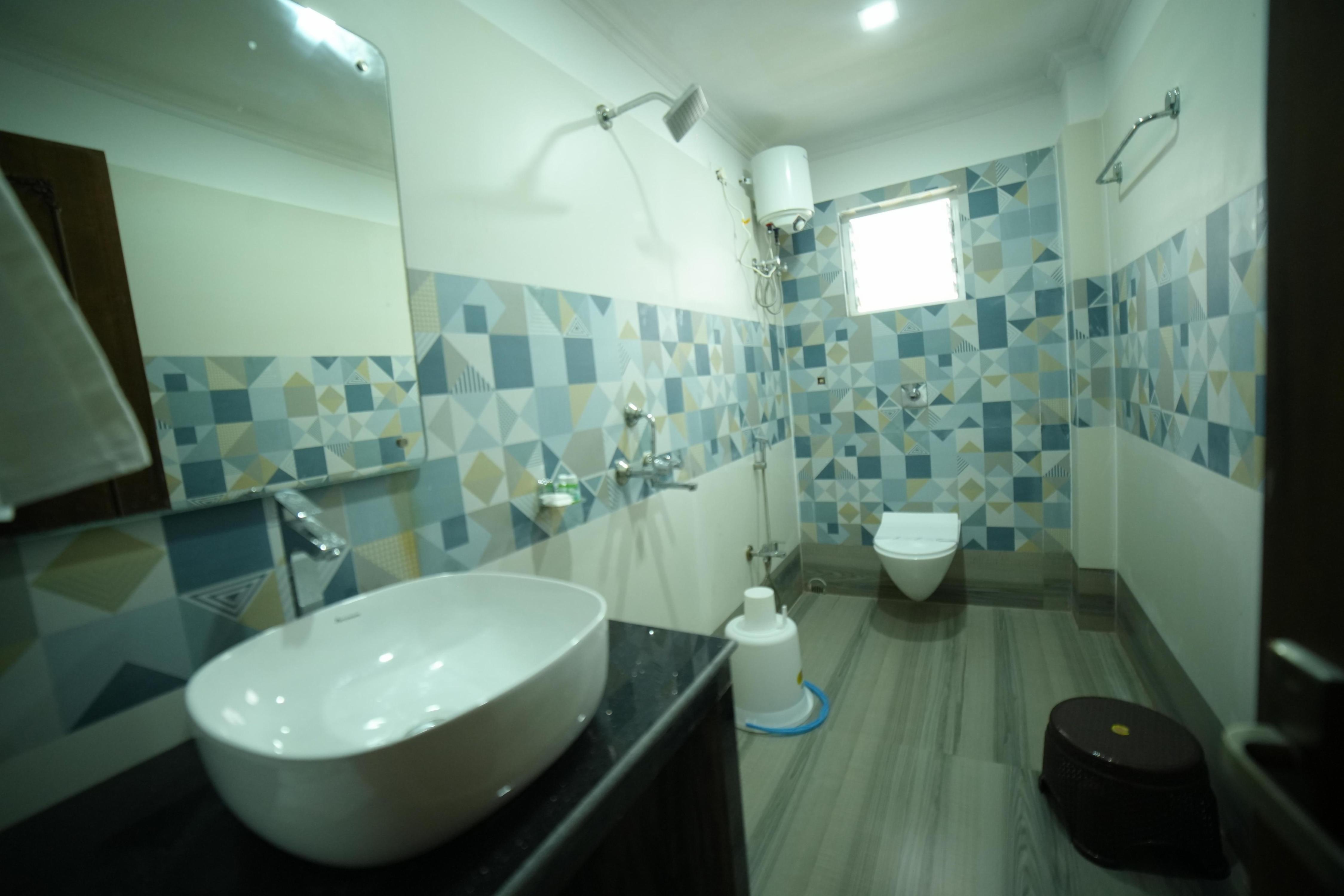 Hotel Jairam Waybay - Tap to explore photos