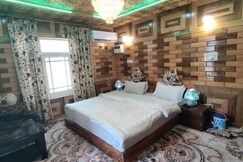 Hotel Himalayan home resort