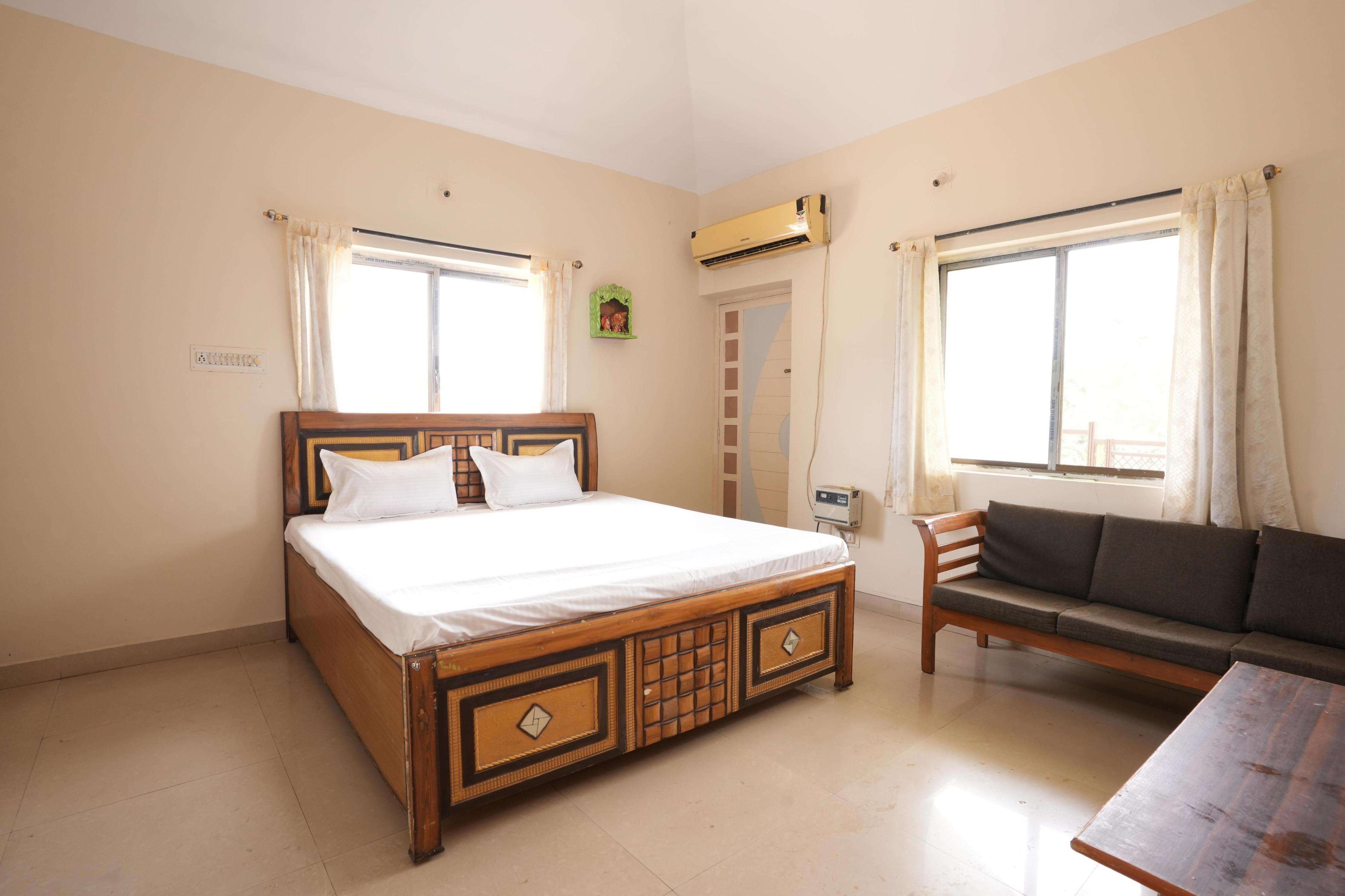 Hotel Johar Inn Room Type - Super Deluxe Room