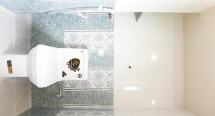 Hotel Johar Inn Room Type - Deluxe King Room