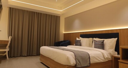 SAPPHIRE BLUE Room Type - SUITE