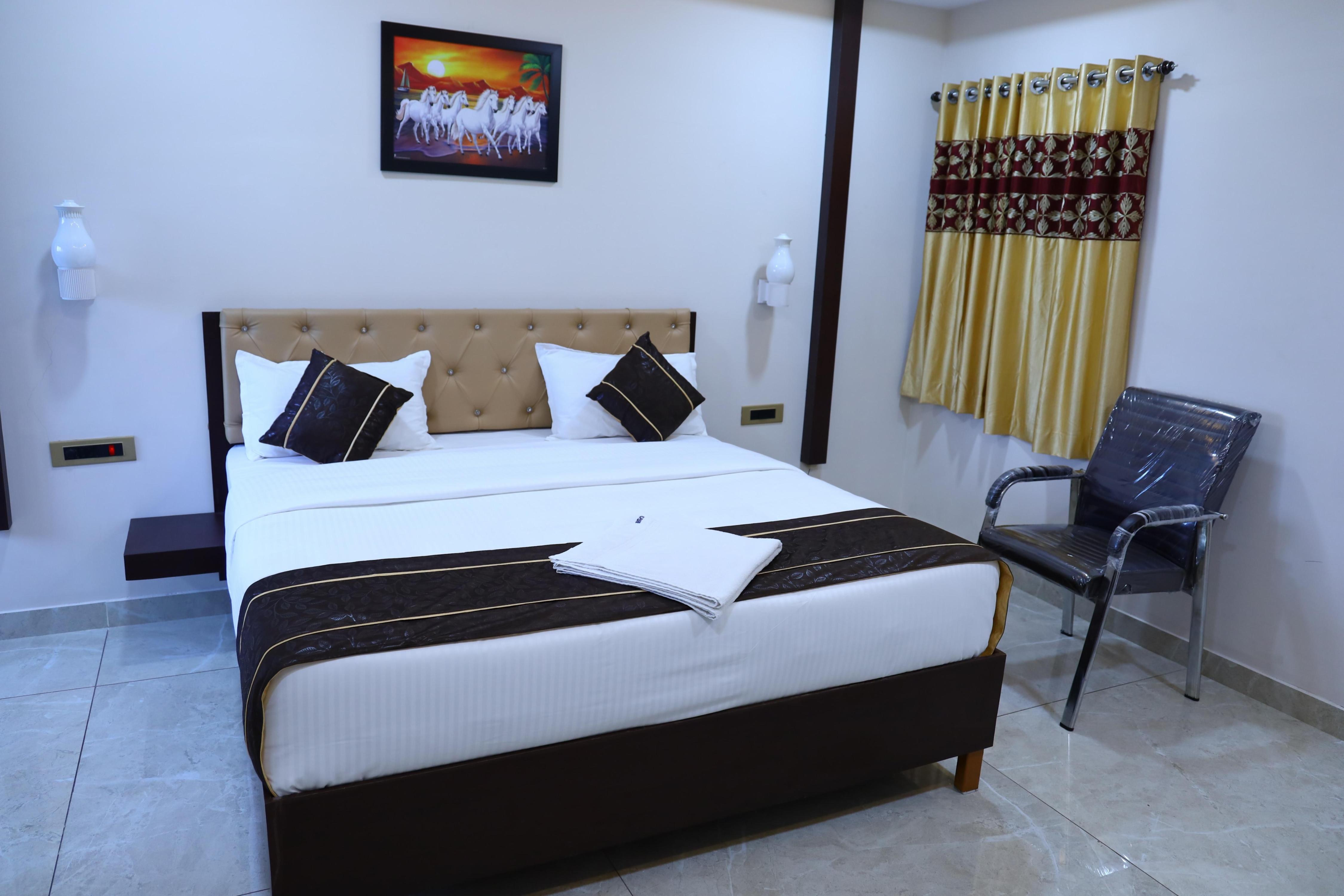 Gokulam Grand Room Type - Standard Non AC rooms