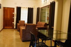 Meridian Rooms and Service Apartment