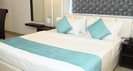 Hotel V Pride Comfort Room Type - Superior