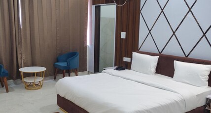 Hotel Akhilesh yagya Room Type - Suite Room