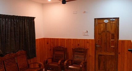 Wood Haven Inn Room Type - Antique Double Bedroom Cottage (AC Rooms)