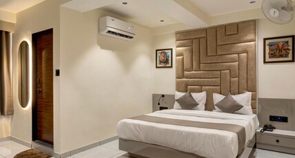 Hotel shrimad Villa Gandhinagar Room Type - Suite Room Hotel shrimad Villa Gandhinagar Room Type - Suite Room