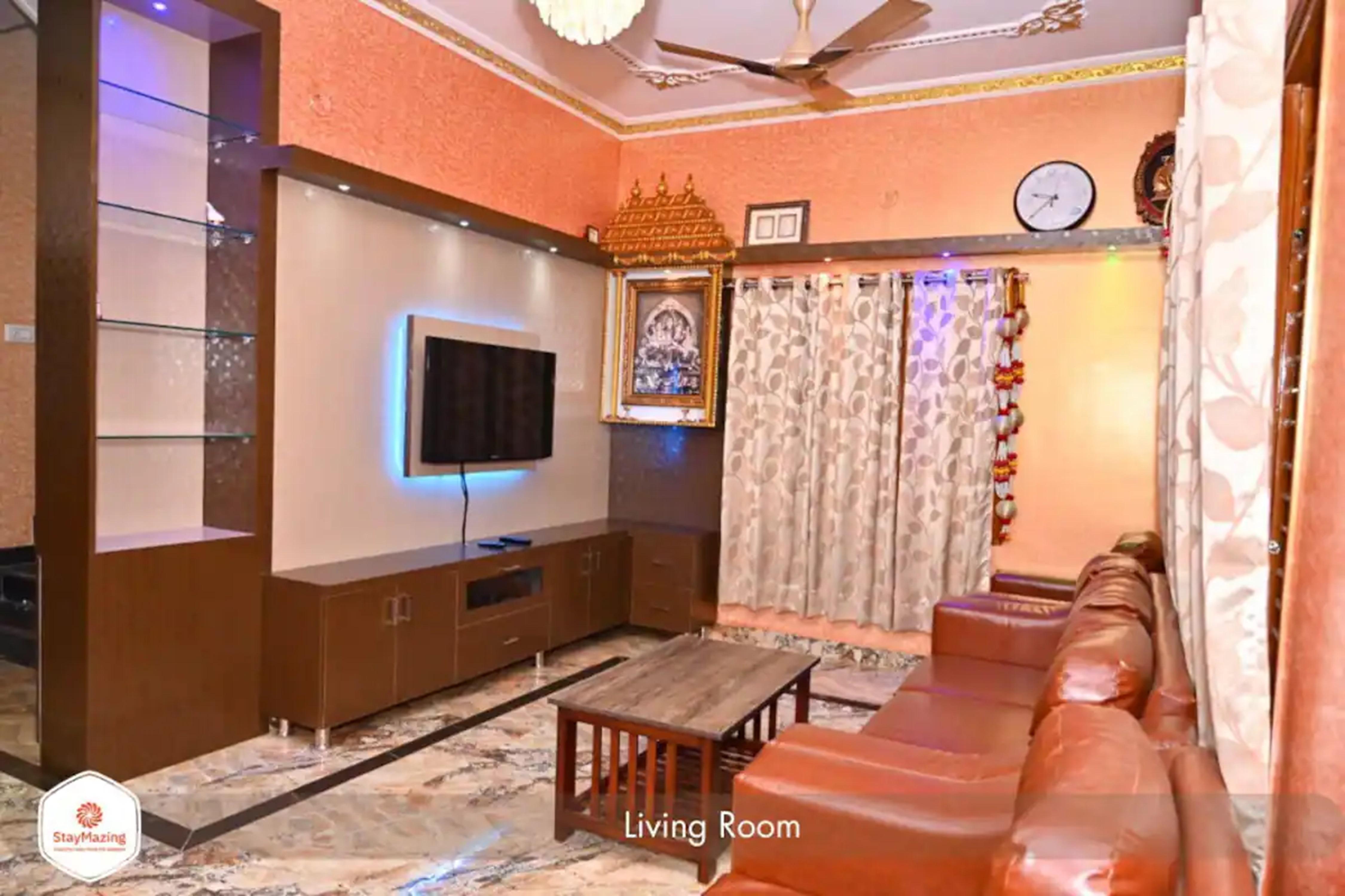 StayMazing 3 BHK Serene Villa | 15 mins to Isha Foundation - Tap to explore photos