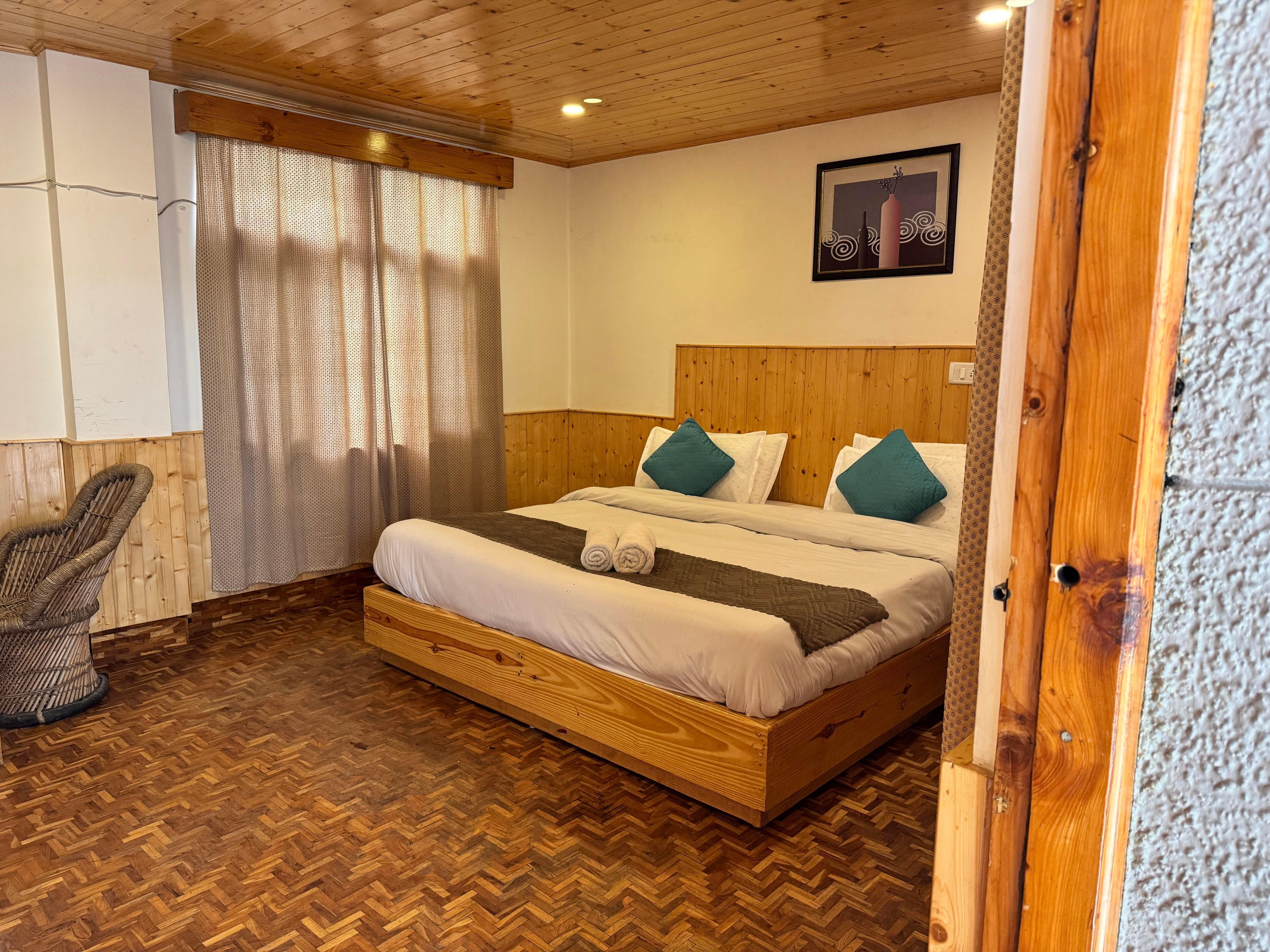 Tiger Inn Room Type - Super Deluxe