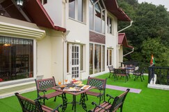 ELIVAAS 3 BHK with Entertainment lounge | The Meadow