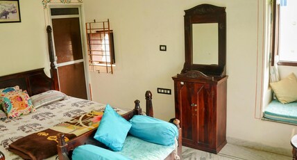 Whereabout Hostel |Rooftop Restaurant at Lake Pichola| Room Type - Superior Presidential Ensuite