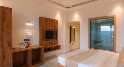 Strawberry King Resort Room Type - Hill View Suite with Balcony level 2 Strawberry King Resort Room Type - Hill View Suite with Balcony level 2