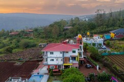 Photos of Strawberry King Resort