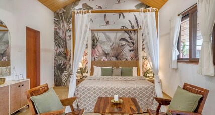 SaffronStays The Mistty Mountain Room Type - Bedroom 1