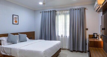 Eve Nest Villa Room Type - Deluxe AC Room