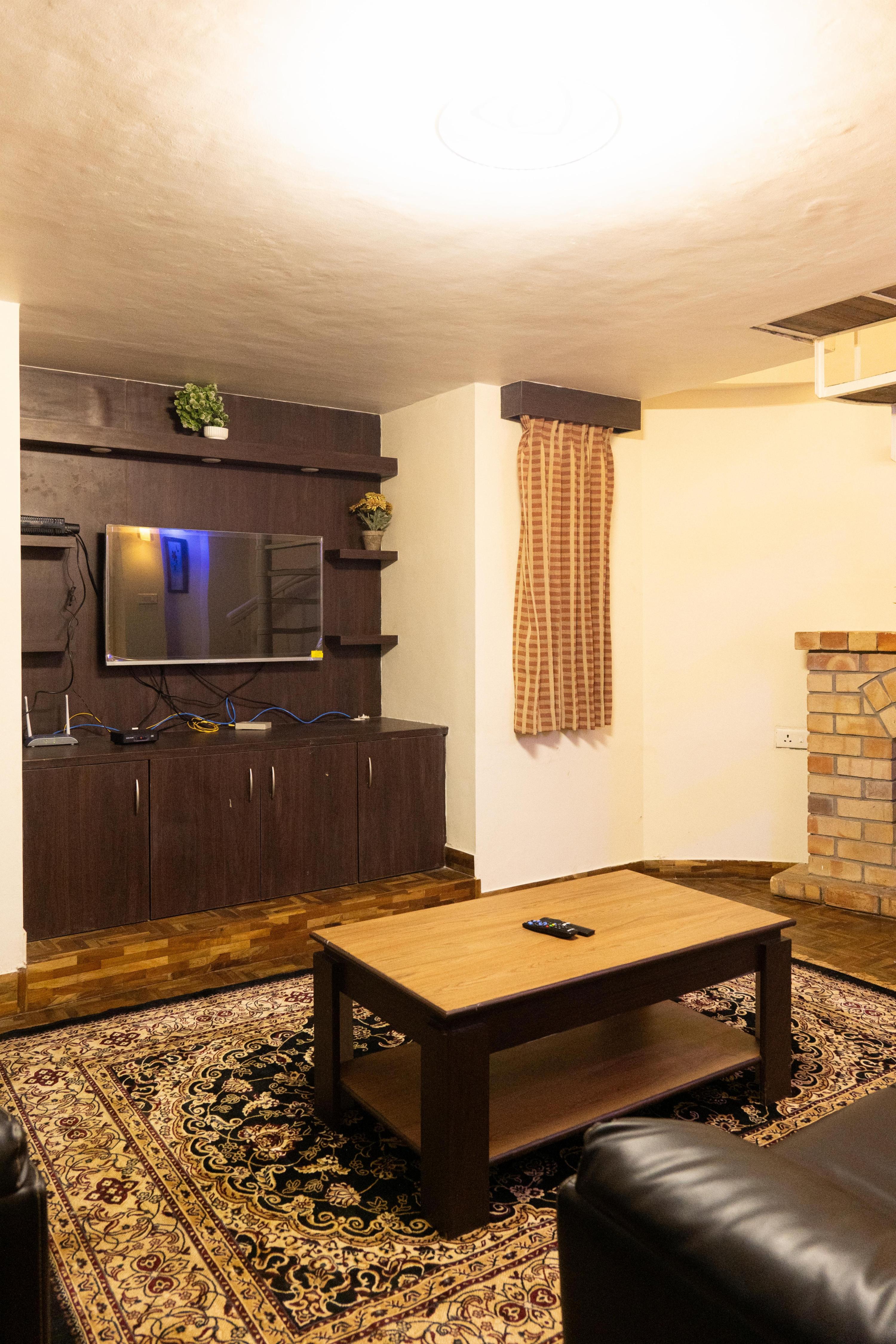 ATRIUM GRANDE HOME STAY - Tap to explore photos