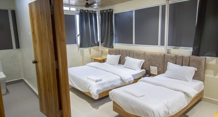 Hotel Anubhuti Room Type - Deluxe Triple Room