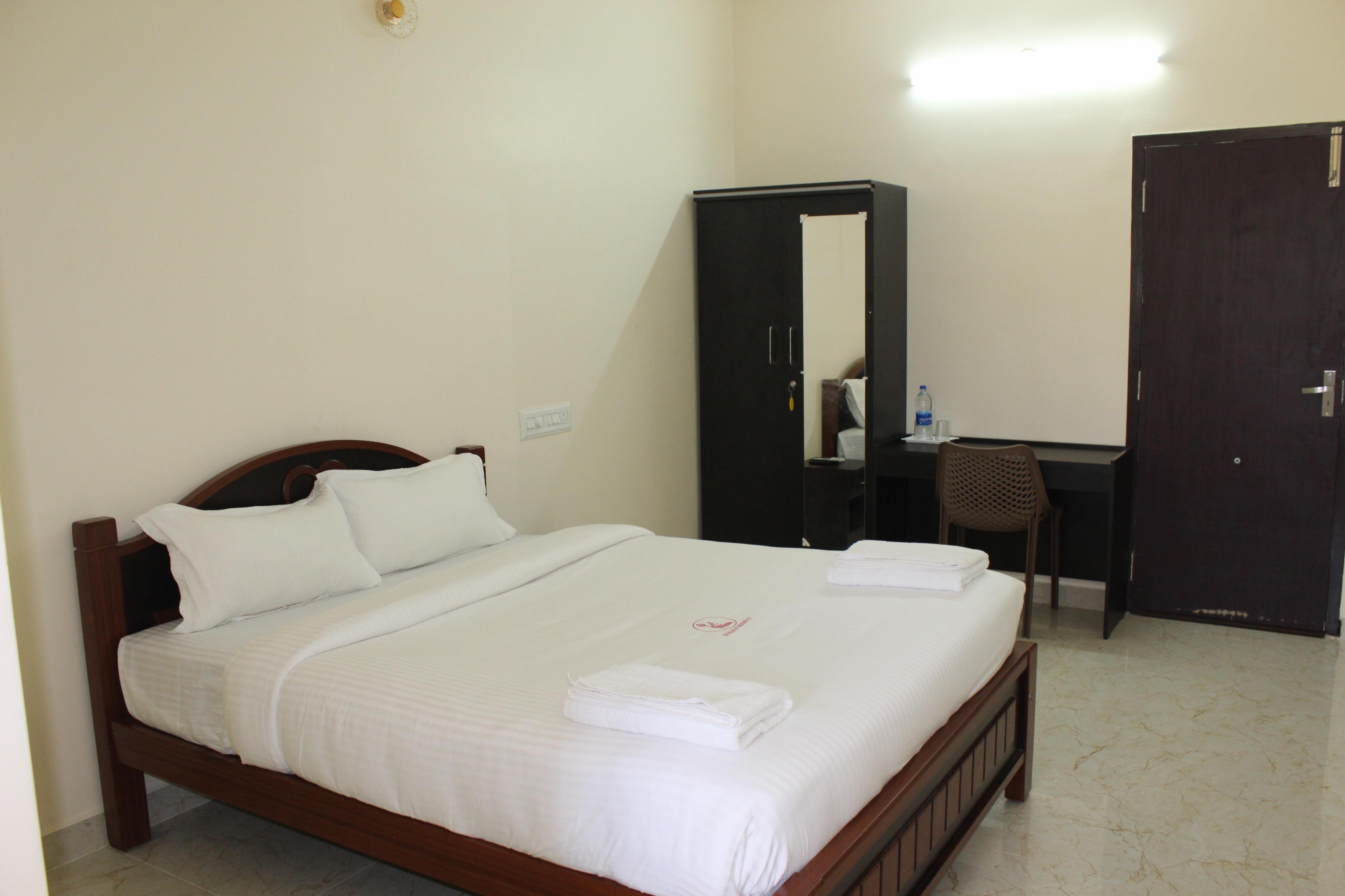 Kumaran Residency - Tap to explore photos
