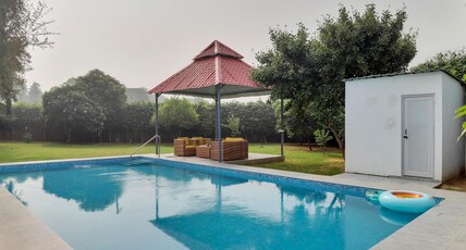Luxurious 4 BHK farmhouse With Pvt Pool & Garden Room Type - Luxurious 3 BHK farmhouse With Pvt Pool & Garden