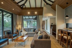 Saffronstays The Glass Grove
