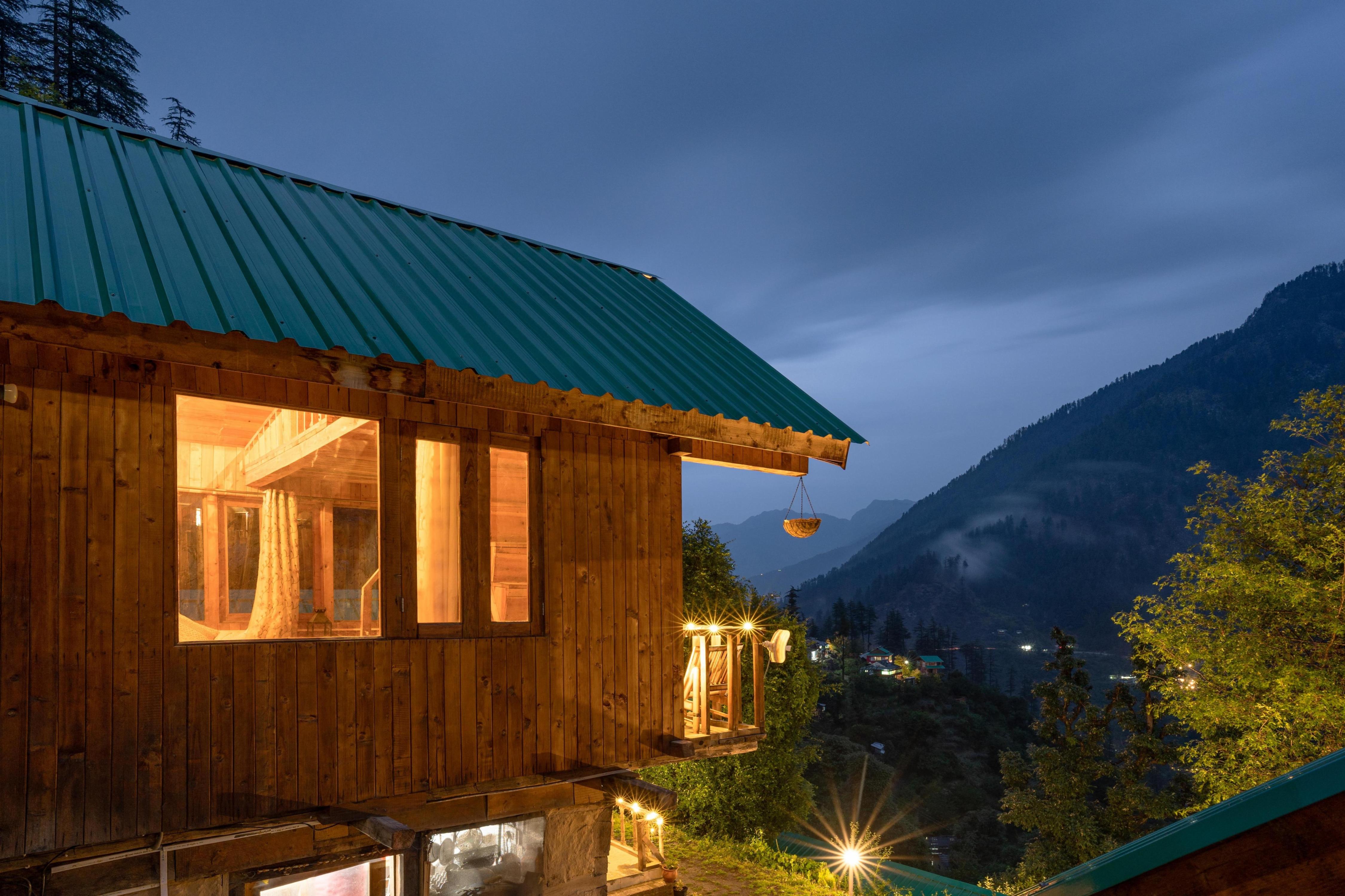 Majestic Valley View Cottage