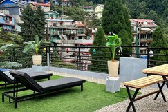 Darjeeling, Hillside Inn