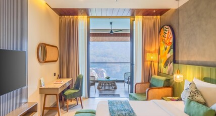 Flora Misty Falls Athirappilly Room Type - Premium Falls View