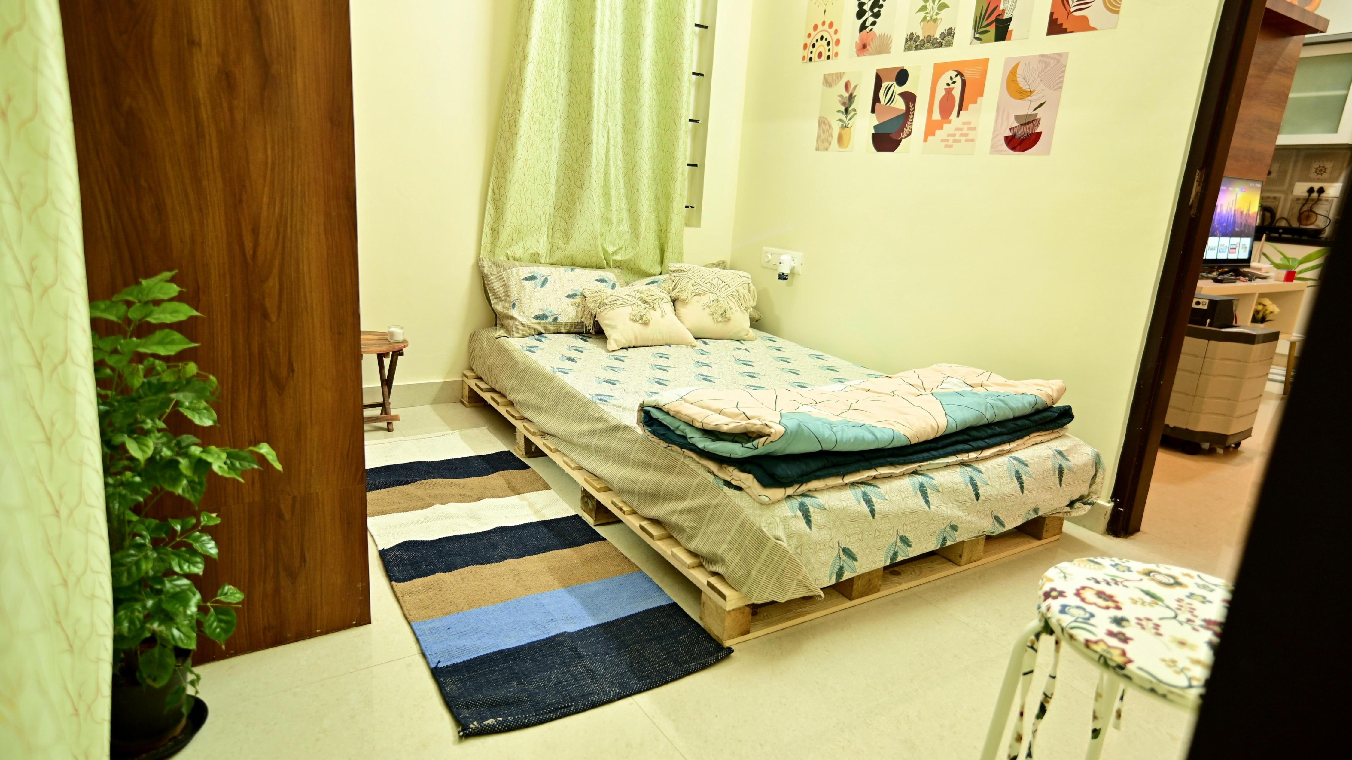 Cozy 1bhk flat HSR Layout - Tap to explore photos