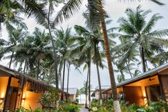 Palma Beach Resort, Ashwem Beach