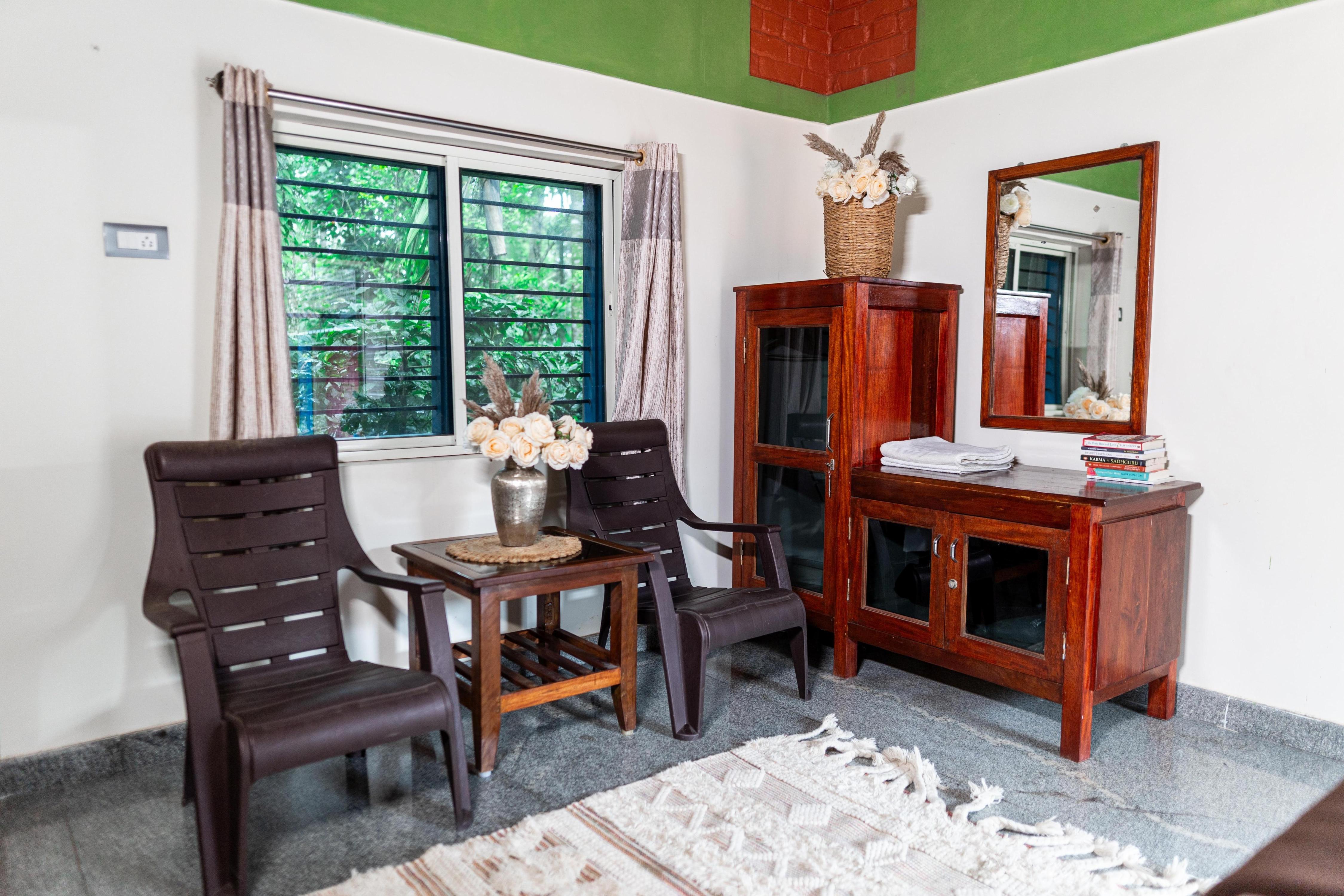 VISHWAMRUTHA Heritage Homestay - Tap to explore photos
