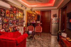 CineVista by Svobo | 3BHK Luxe Bollywood Loft Qutub