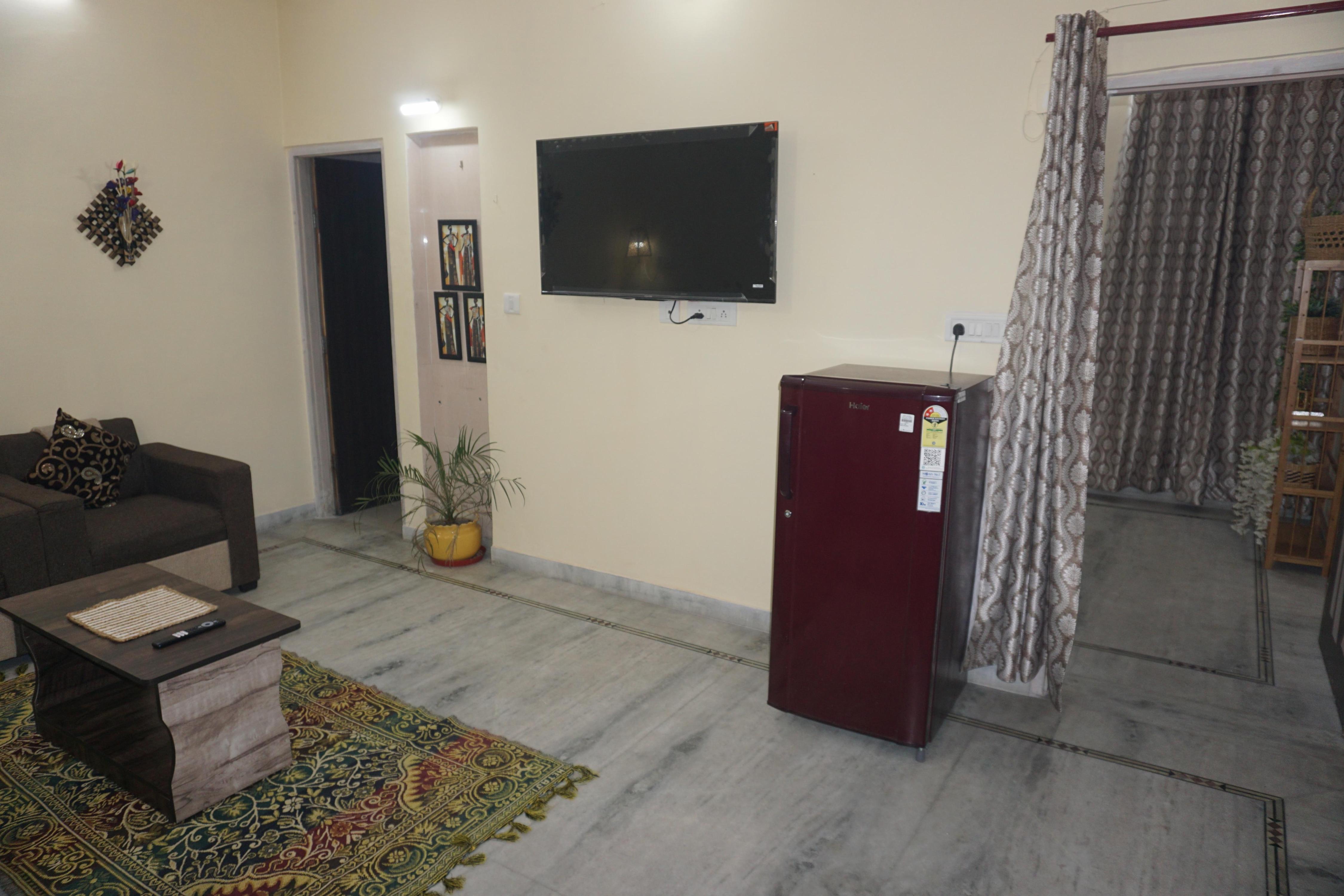 Luxurious 3 BHK Cozy Homestay - Tap to explore photos