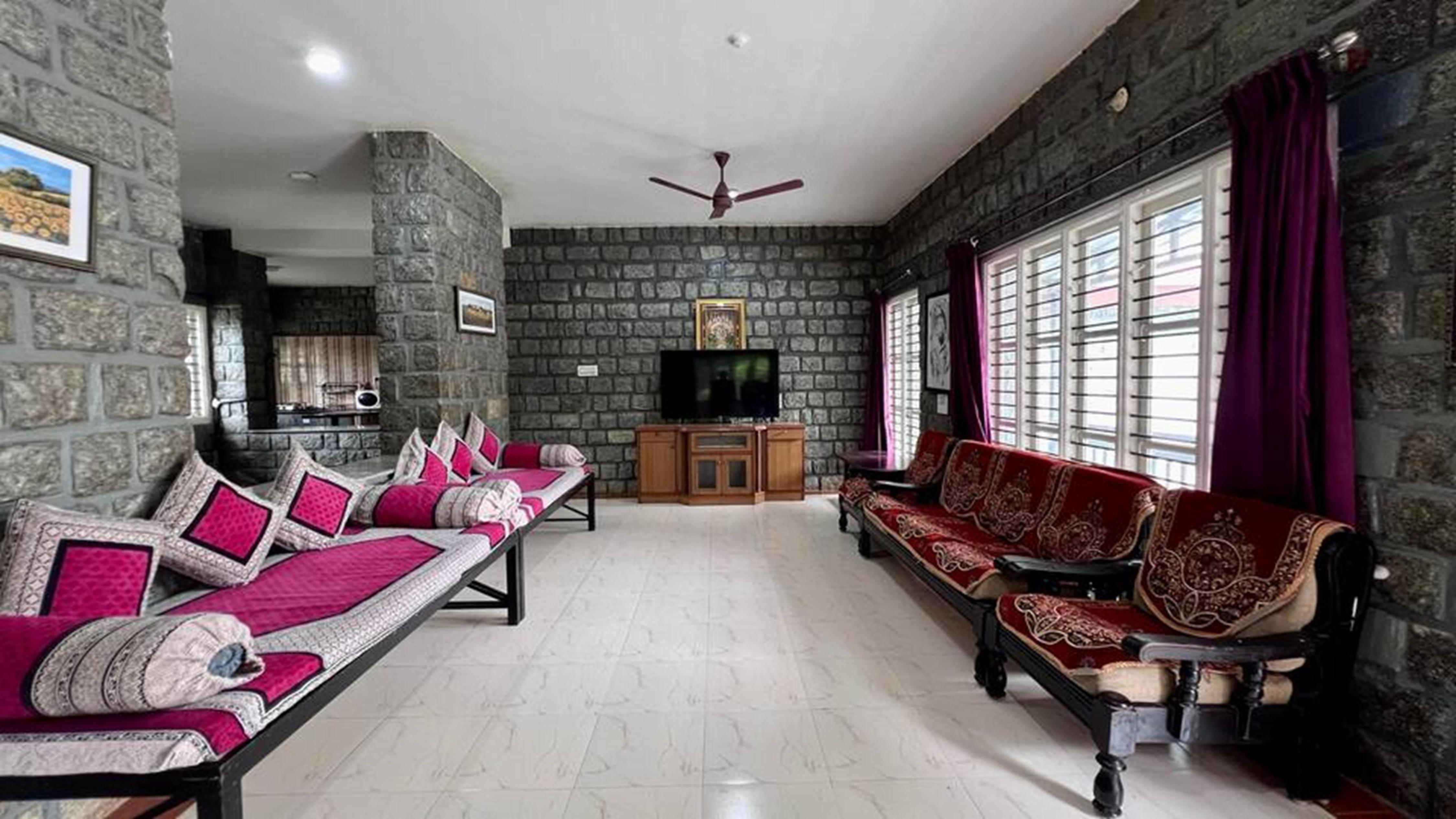 Stony Grove Farm Villa