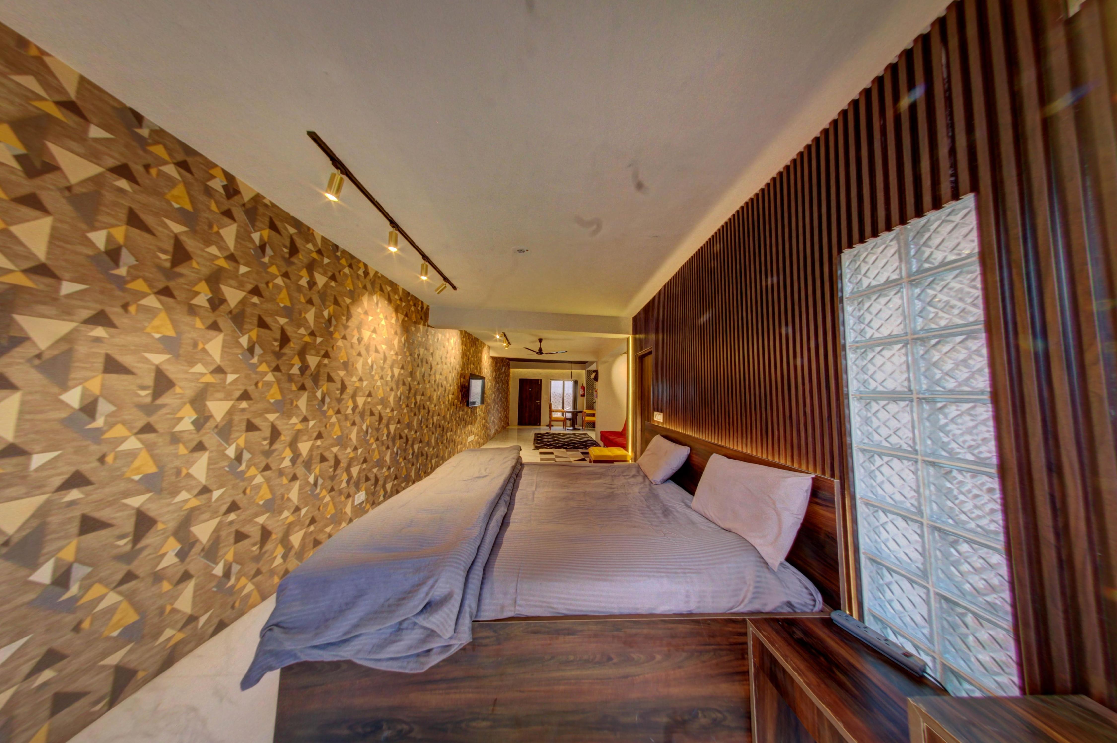 4 BHK Luxury property near Nainital - Tap to explore photos