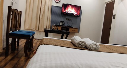 AEROHOME STAY Room Type - Zaffran - Family Suite