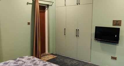 AEROHOME STAY Room Type - Chinar - Deluxe