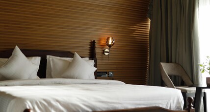 Leelas 7th Heaven Room Type - Deluxe Room