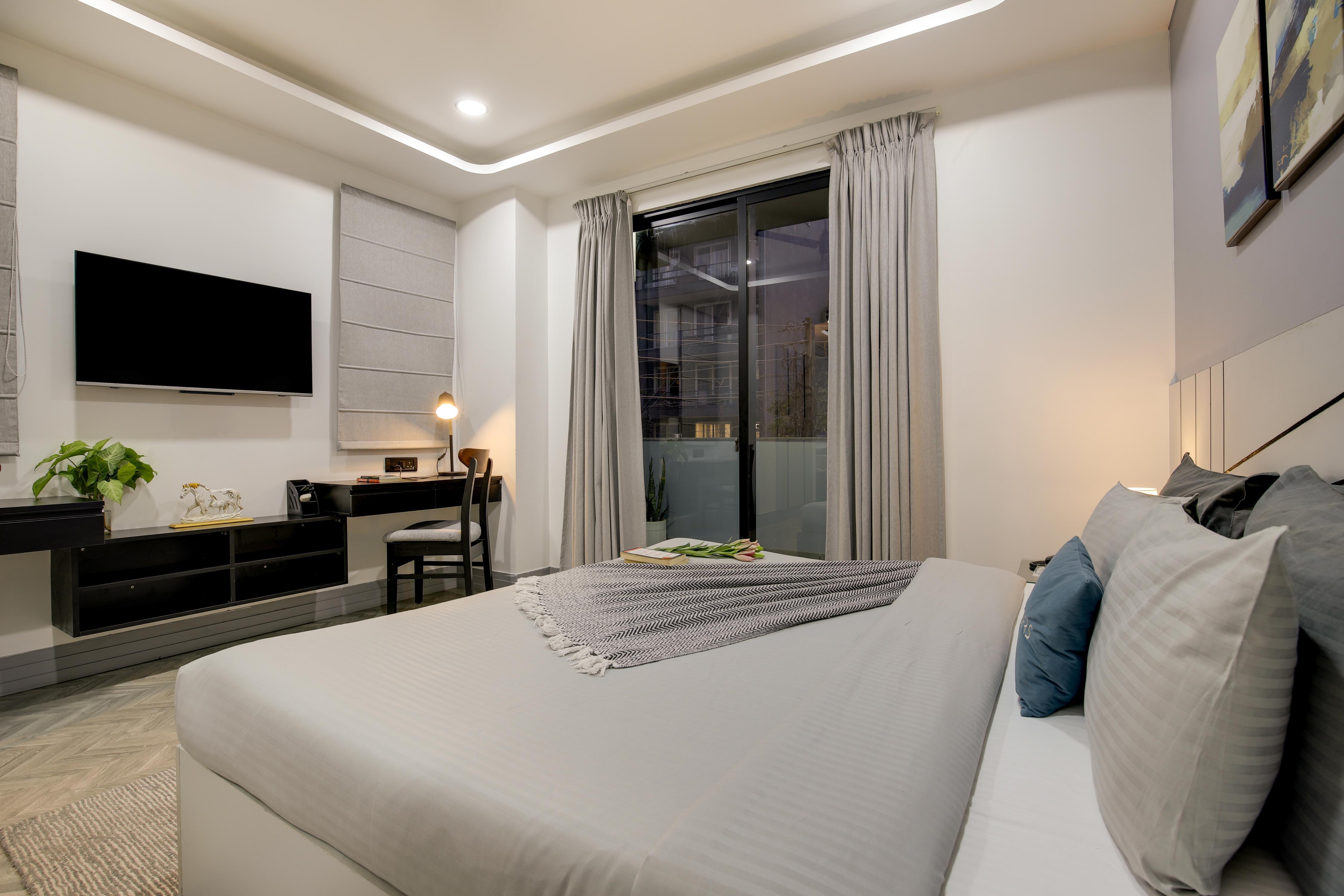 BedChambers LUXE Apartments | Golf Course Road - Tap to explore photos