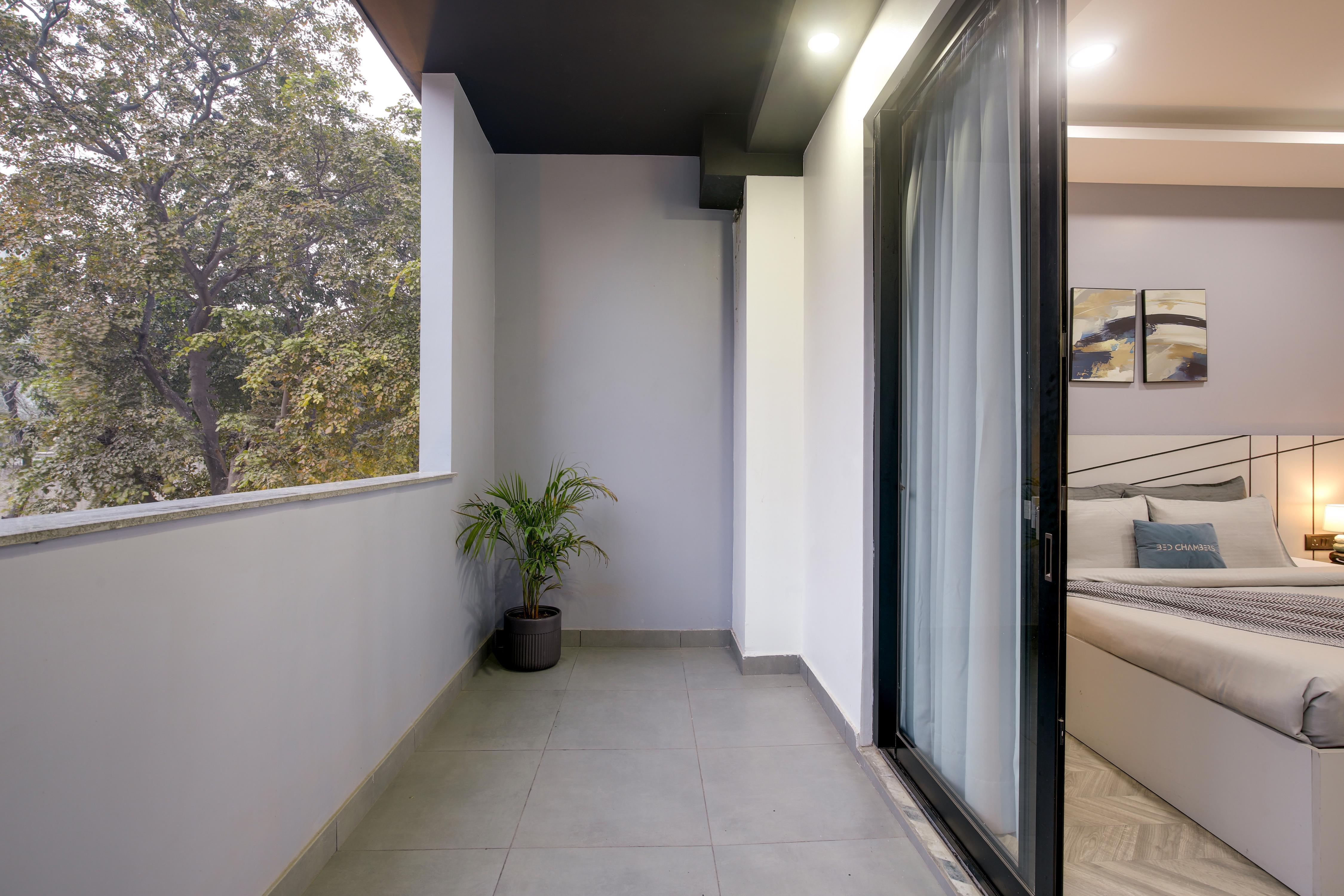 BedChambers LUXE Apartments | Golf Course Road - Tap to explore photos