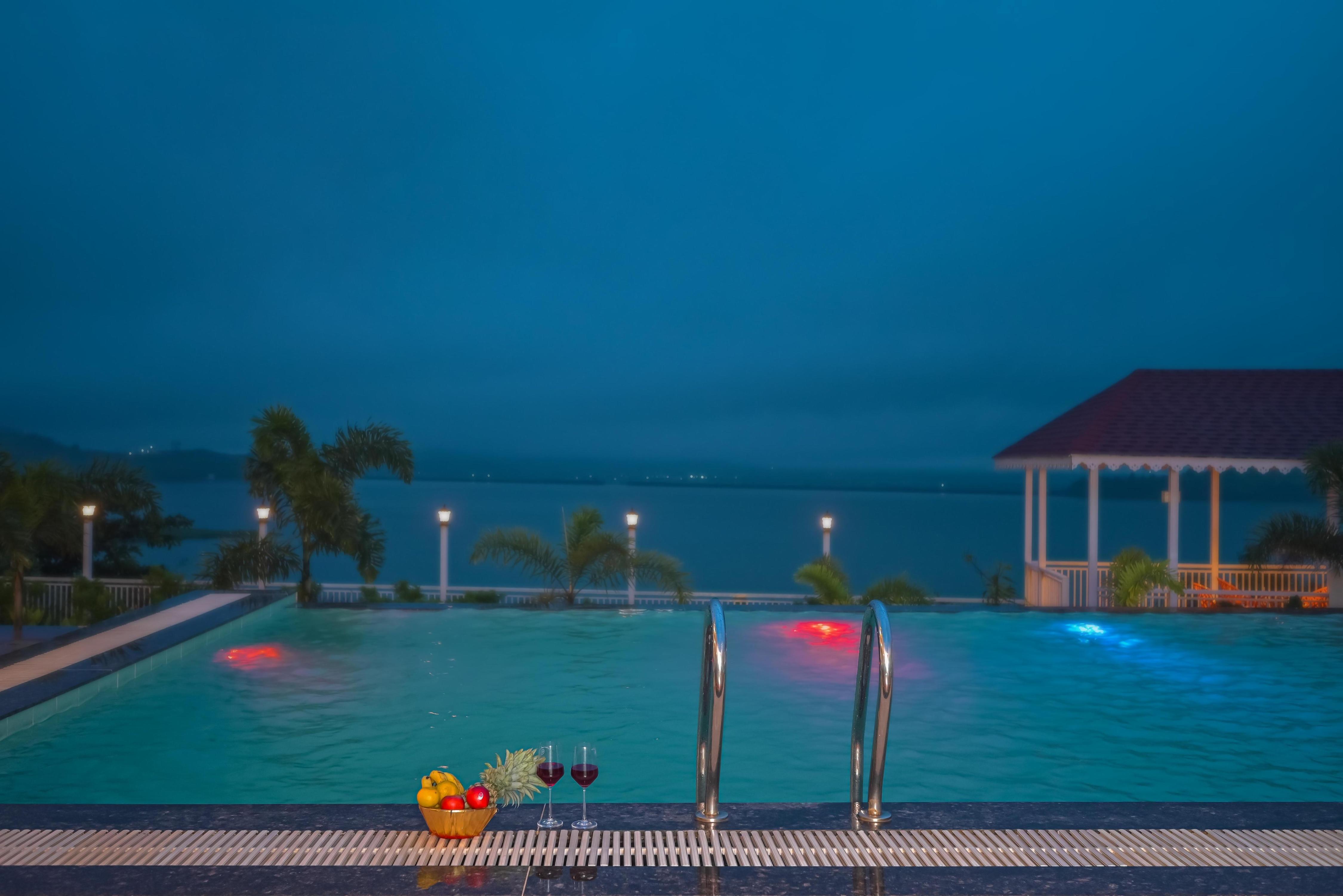 Lake Vista Manor 4BHK Villa with Infinity Pool - Tap to explore photos