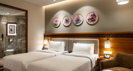 Charmwood Hotel Room Type - Classic Room - Twin Bed