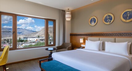 Charmwood Hotel Room Type - Premier Room - King Bed