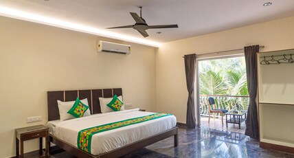 Treebo Grand Royale Eco Residency with Pool Room Type - Deluxe Room with Balcony