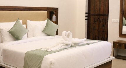 Four Seasons Resort Room Type - Deluxe Four Seasons Resort Room Type - Deluxe