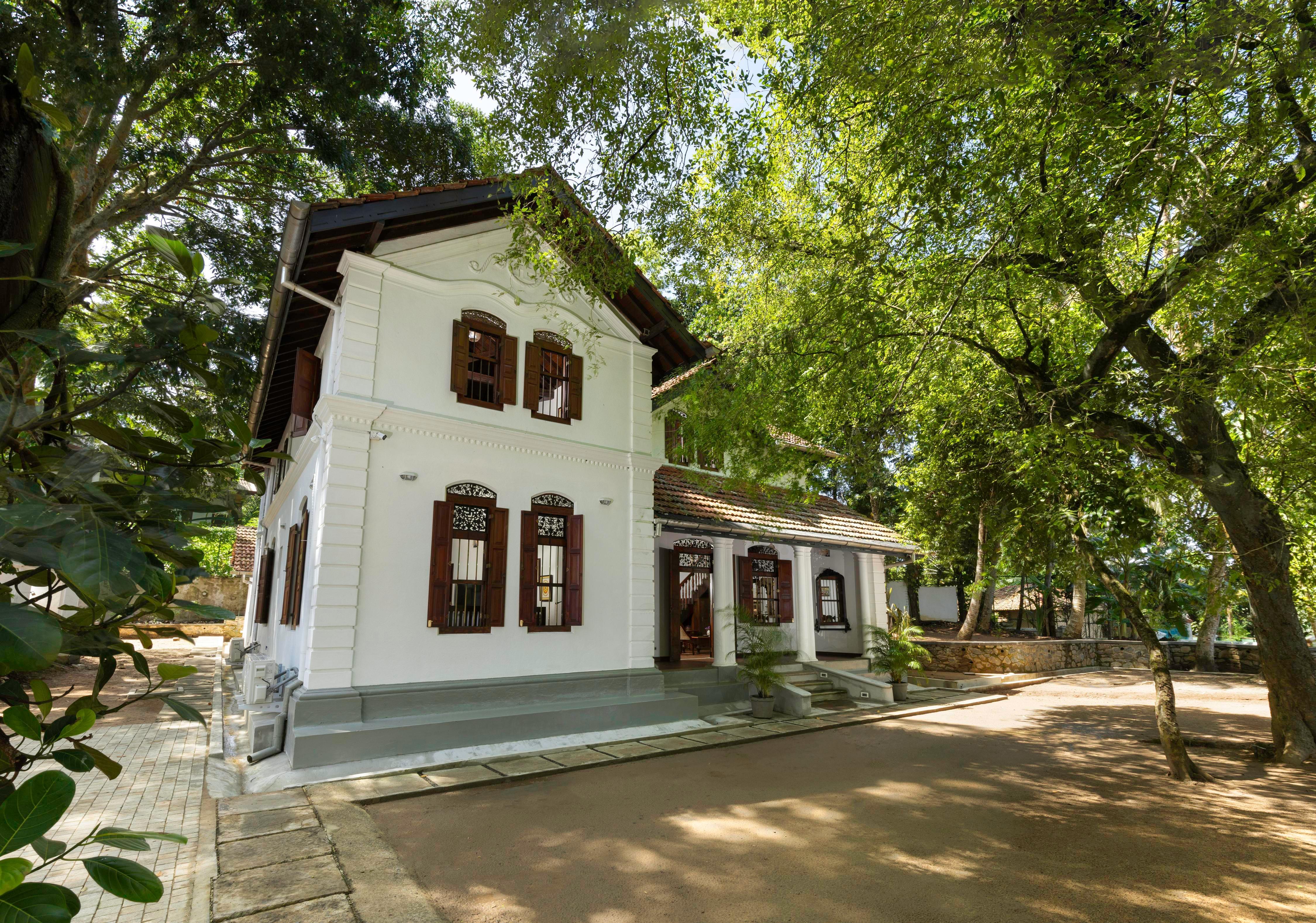 Jetwing Galle Heritage Home - Tap to explore photos
