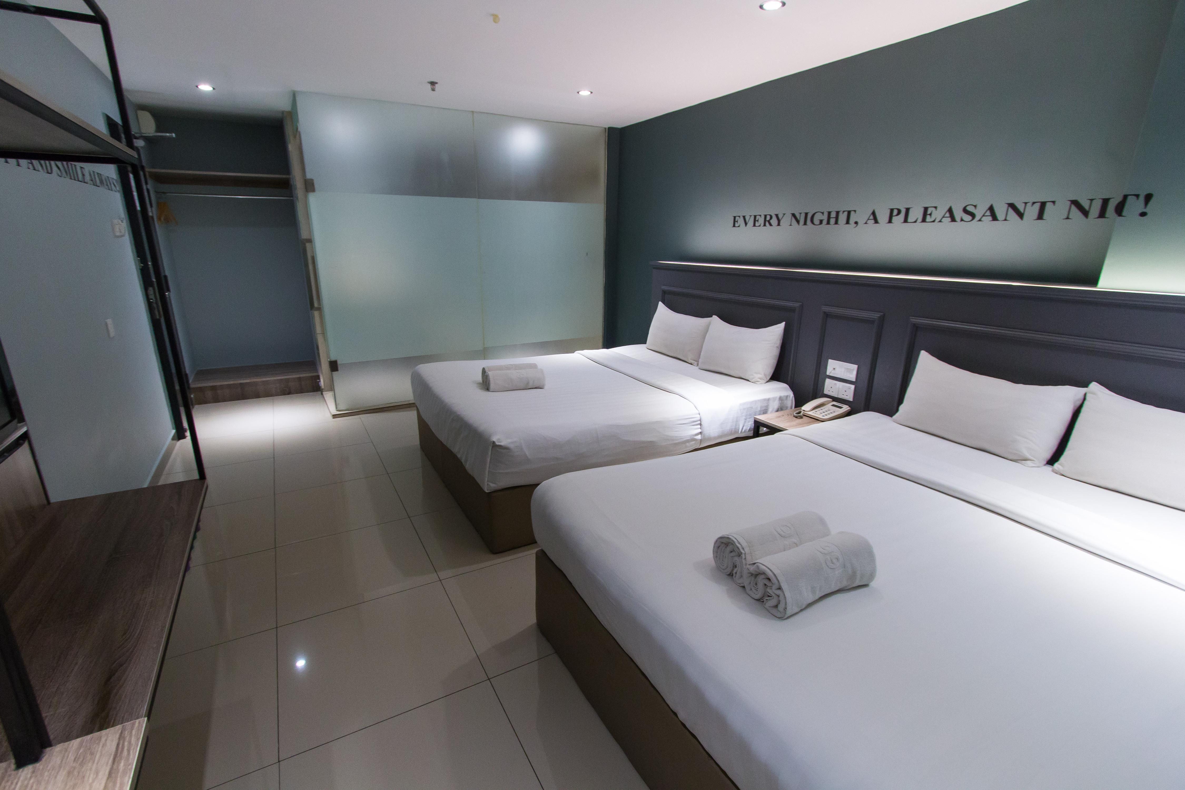 HOTEL 99 BANDAR PUTERI Room Type - Super Deluxe Family Room