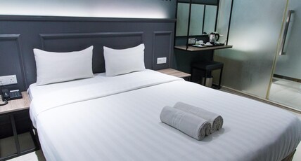 HOTEL 99 BANDAR PUTERI Room Type - Superior Queen Room