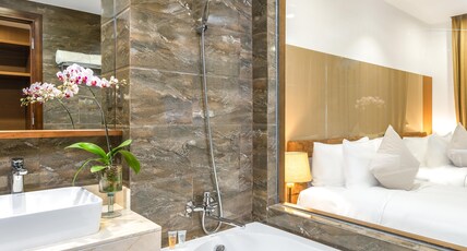 ALAN SEA HOTEL Room Type - Deluxe Twin Room With Balcony ALAN SEA HOTEL Room Type - Deluxe Twin Room With Balcony
