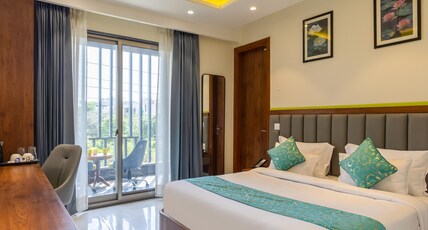 S by Z Hotels, Baani Square Room Type - Executive Queen Room S by Z Hotels, Baani Square Room Type - Executive Queen Room
